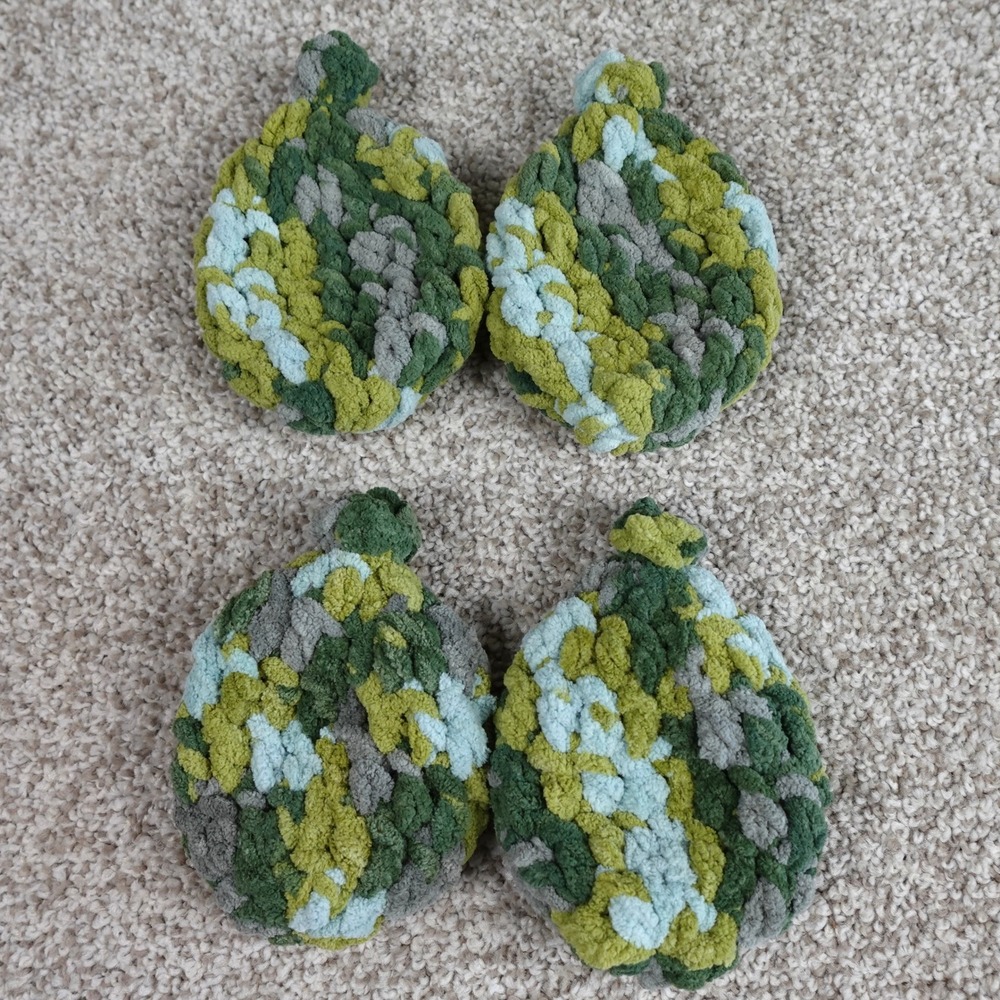 4‎ Pack Reusable Crochet Water Balloons Camo Green Blue Soft Chenille Yarn Toy
